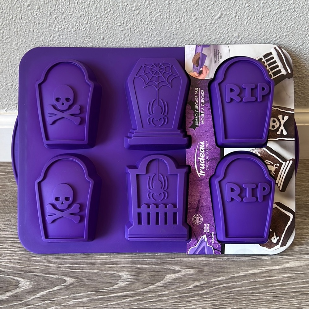 Trudeau Silicone Tombstone Halloween Jumbo Cupcake Pan Purple NEW Spider Skelly